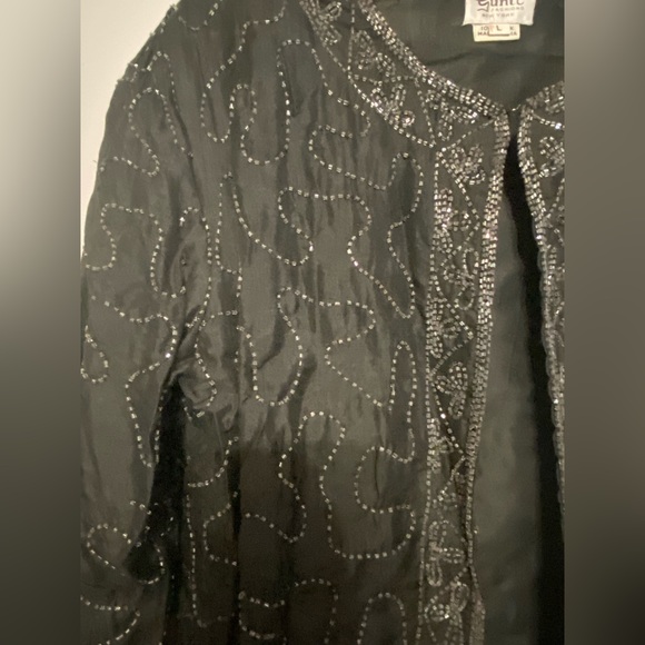 Beautiful Vintage Beaded Jacket. Gunit Fashions - Picture 3 of 10